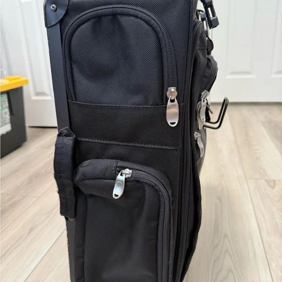 LuggageWorks Stealth Black 22'' Rolling Bag Travel Bag with Silver Details - Picture 3 of 10